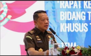 Saksi Kunci Dugaan Korupsi Impor Gula Diperiksa Kejaksaan Agung RI