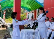 Merah Putih Berkibar di Pulau Rao, Camat Sherly Pimpin Upacara HUT ke-81 RI dengan Penuh Haru